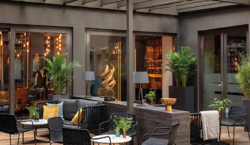 The Tailor Bar