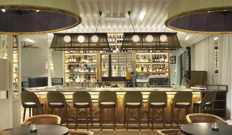 Lounge Bar