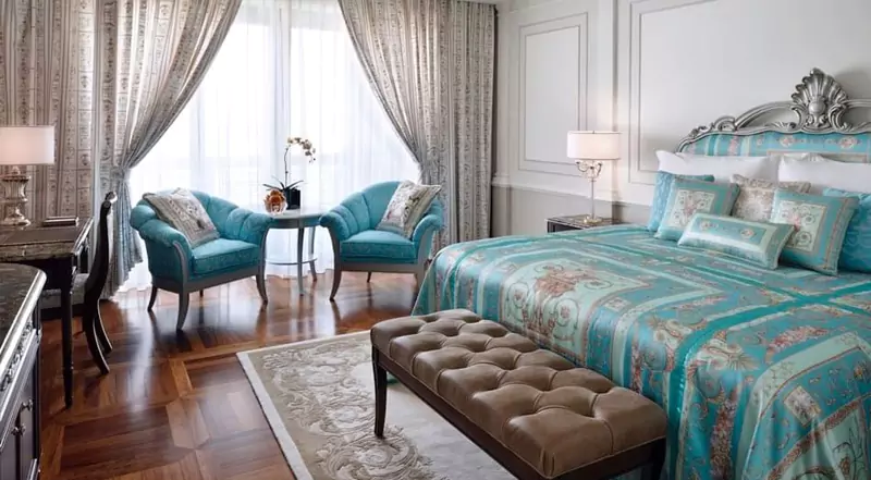Premier Room