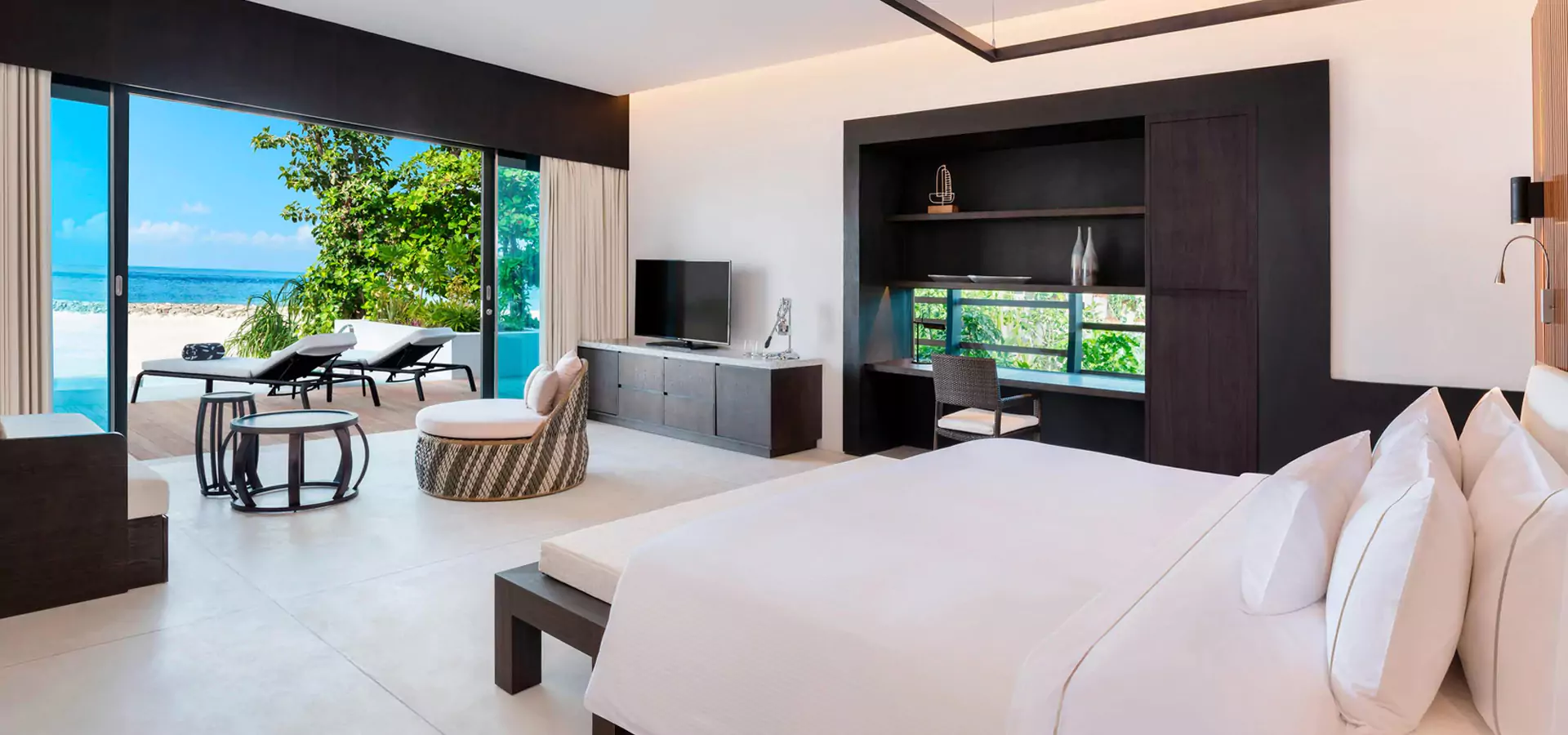 The Westin Maldives Miriandhoo Resort