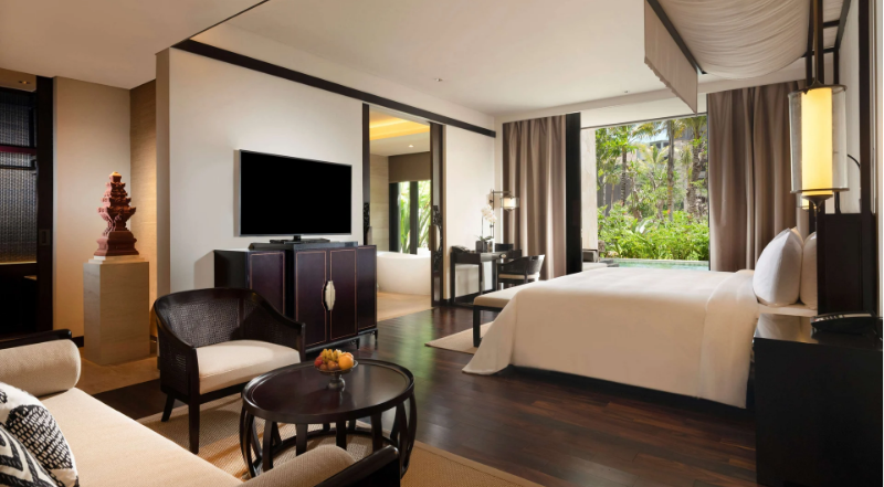 Grand Deluxe Lagoon Room
