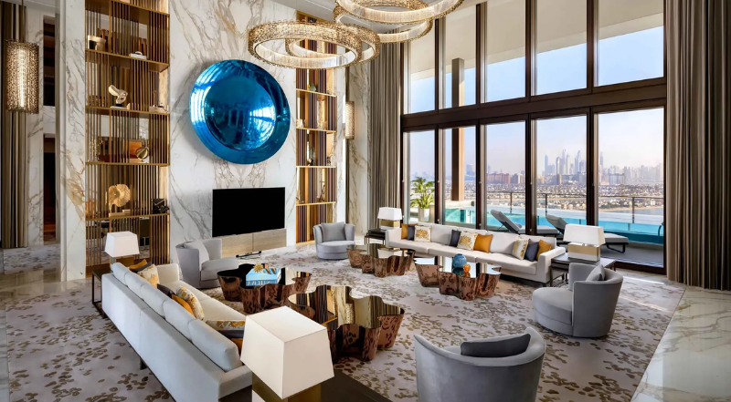 Royal Mansion
