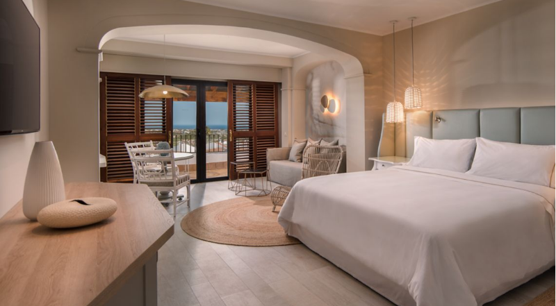 Deluxe Panoramic Larger Guest room, 1 King, Panoramic view, Terrace