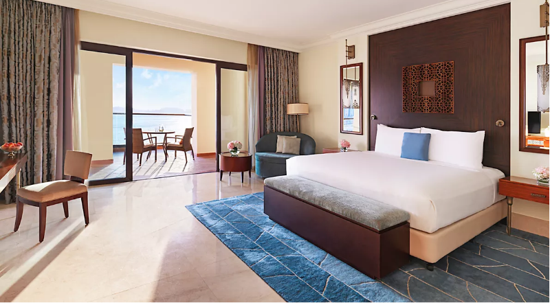 Signature Jacuzzi Suite